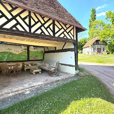 Le Manoir familial du Quesnot - Pays d'Auge - Confort - Elégant Villa